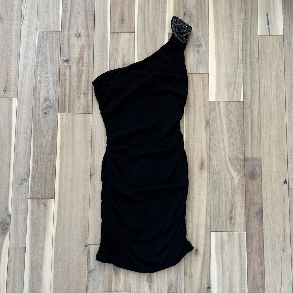 Elegant Black One-Shoulder Dress